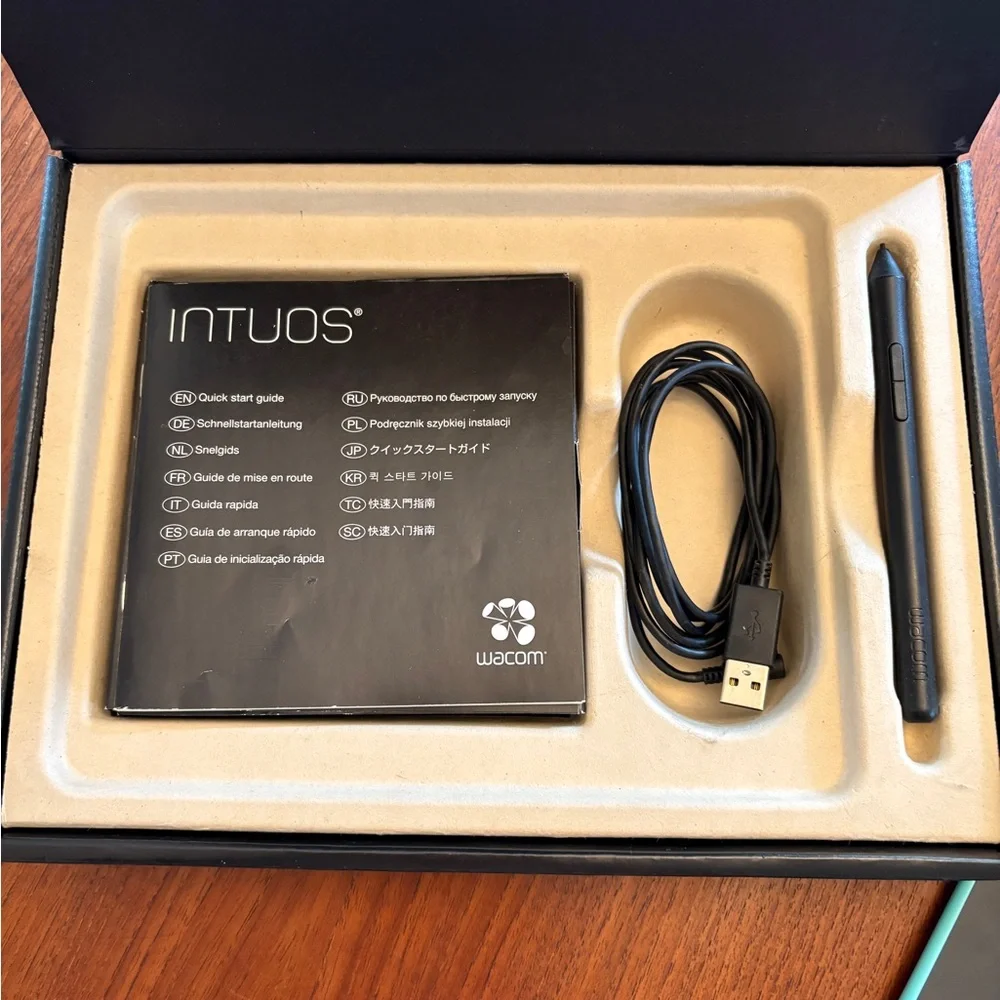 Intuos Creative Pen Tablet - Mint Blue